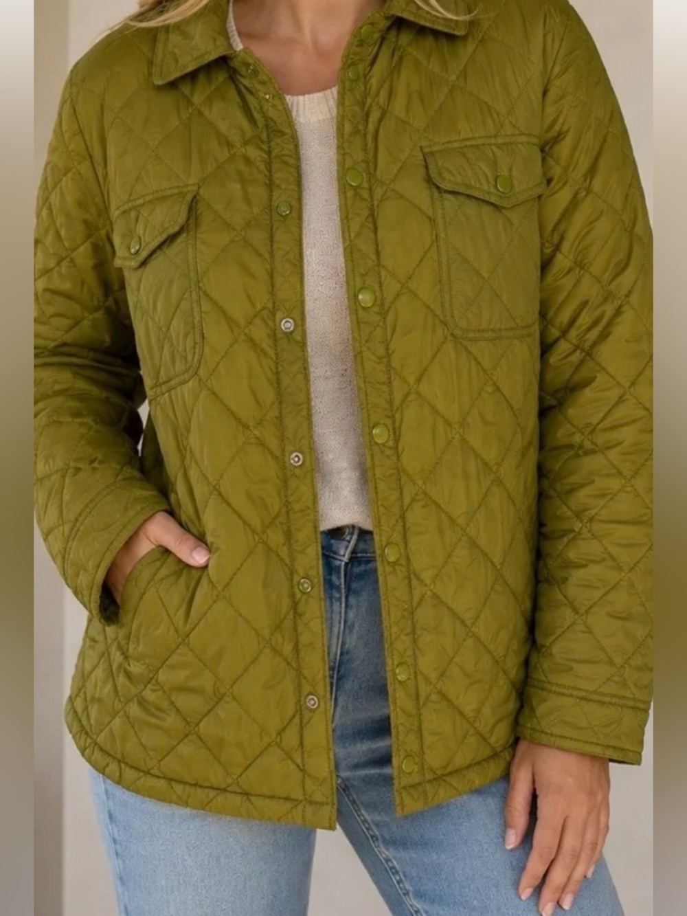 Like New J. Crew  Lightweight Quilted Jacket Olive color